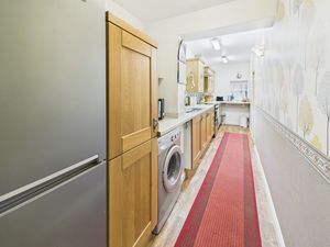 Kitchen- click for photo gallery